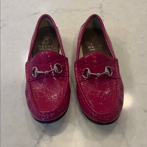 Kids Gucci hot pink loafers‎ size 1